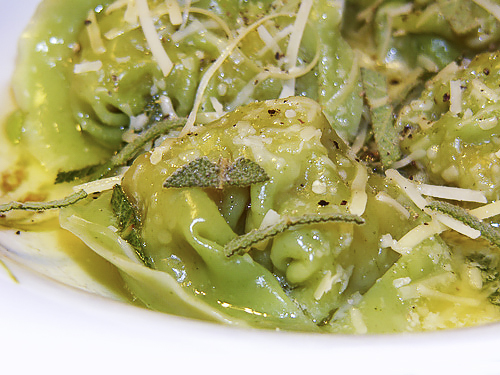 Равиоли со шпинатом и тыквой