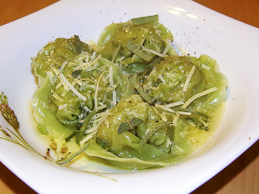 Равиоли со шпинатом и тыквой