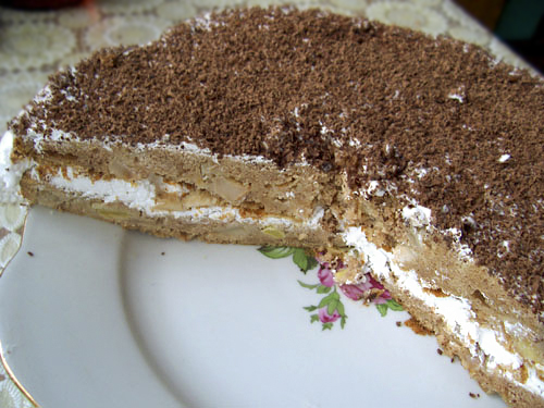 Торт с яблоками и кремом шантильи