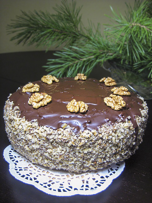 Торт с орехами из журнала "Работница"