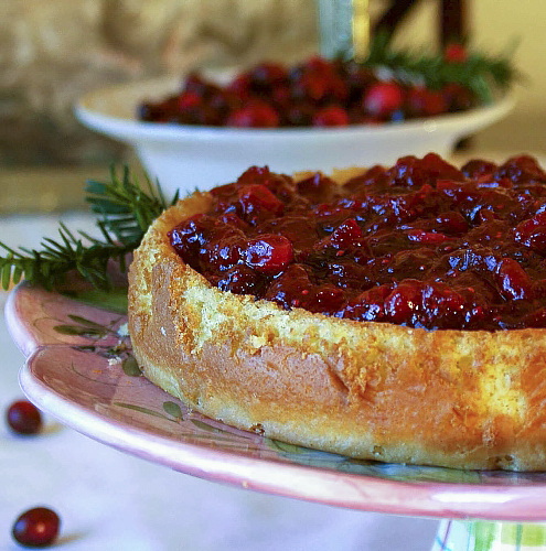 Торт с медовым муссом и клюквенным желе