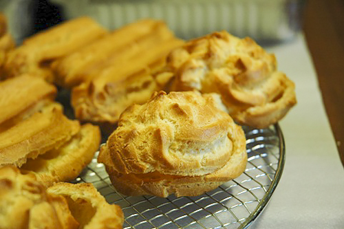 Эклеры или профитроли