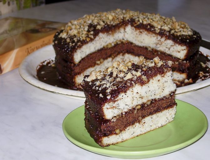 Шоколадно-маковый торт