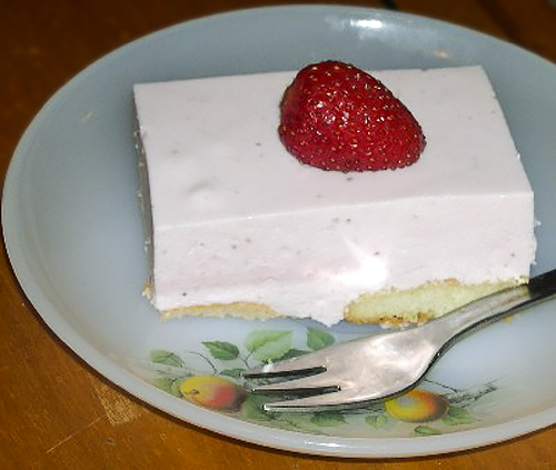 Творожно-клубничный торт