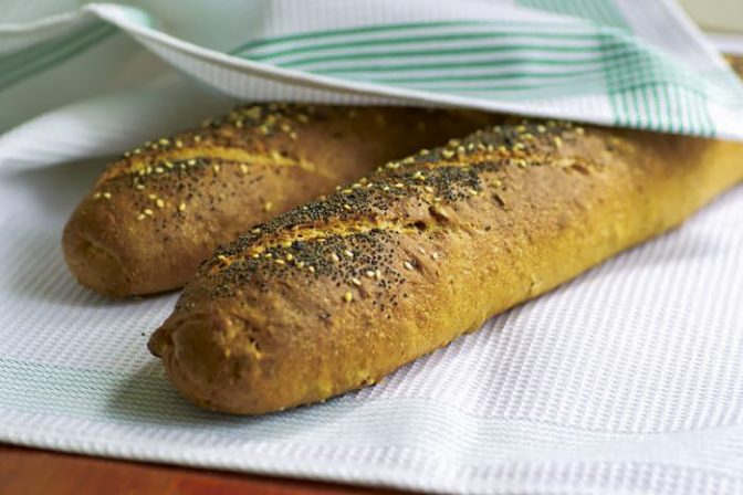 Цельнозерновые багеты на закваске