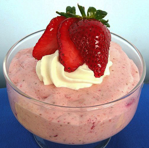 Клубника Романофф (Strawberries Romanoff)
