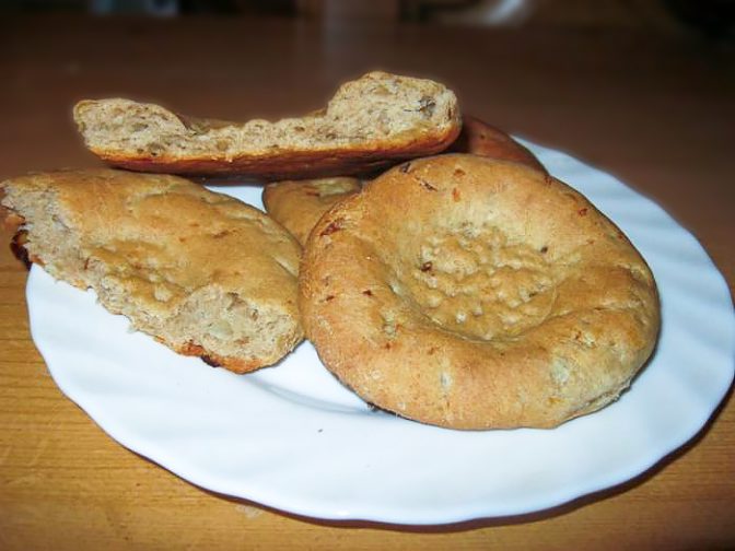 Ржаные лепешки с луком