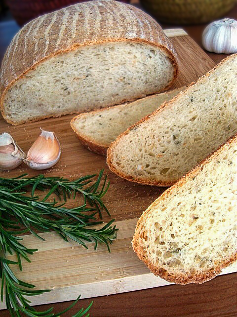 Картофельный хлеб с розмарином на биге